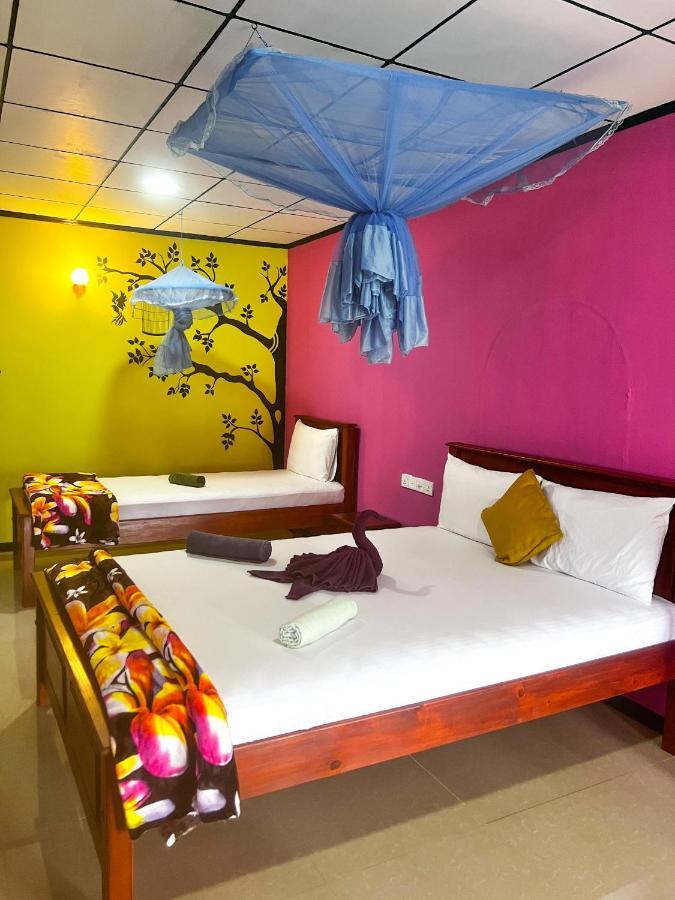 Nine Arch Homestay Ella Esterno foto