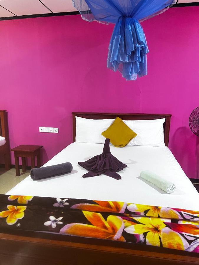 Nine Arch Homestay Ella Esterno foto