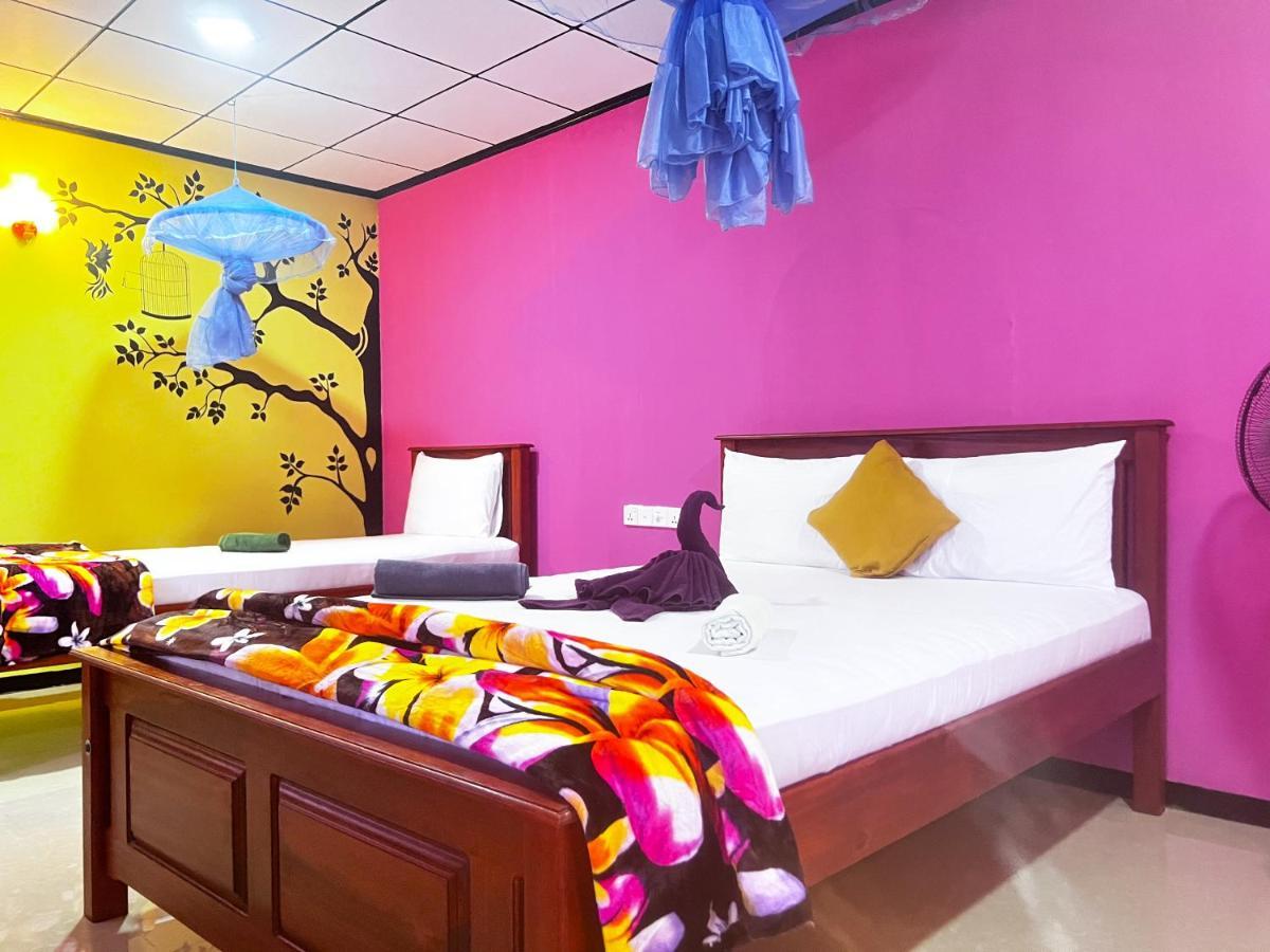 Nine Arch Homestay Ella Esterno foto