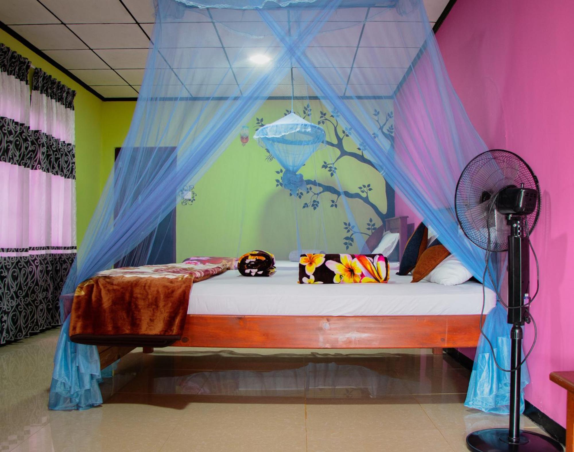 Nine Arch Homestay Ella Esterno foto