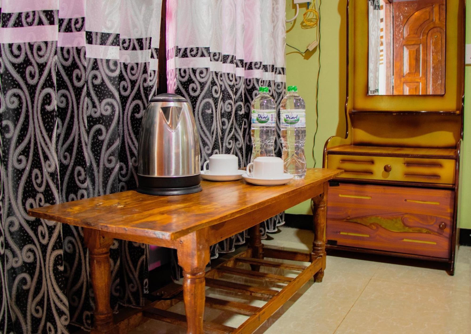 Nine Arch Homestay Ella Esterno foto