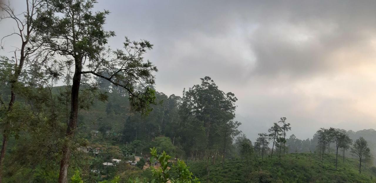 Nine Arch Homestay Ella Esterno foto